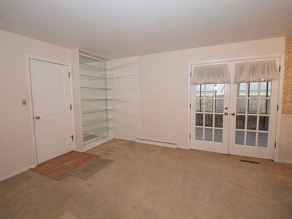 3rd image of 2305 Homewood Ave