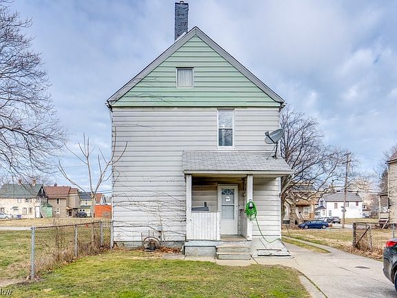 3rd image of 6218 Carl Ave