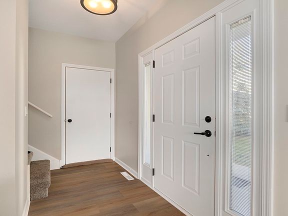 4th image of 7495 Thomas Dr