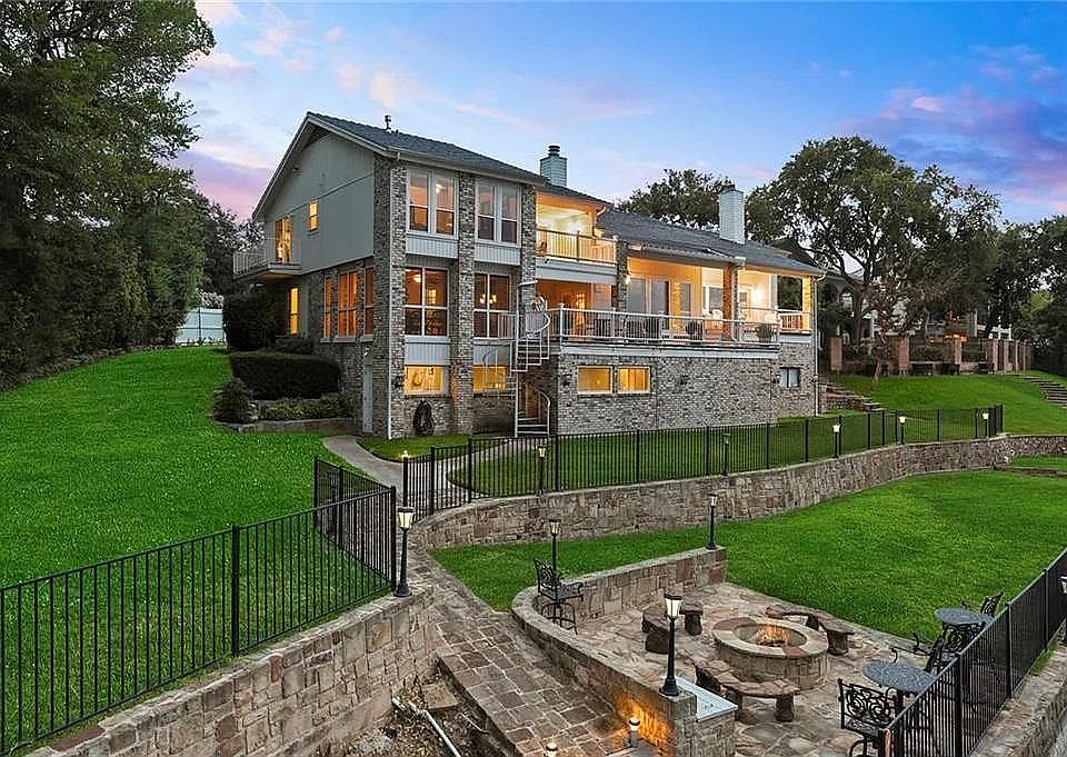 1st image of 7828 Skylake Dr