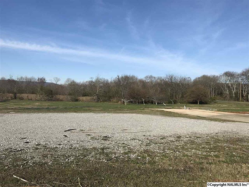 2nd image of 3608 Maysville Rd