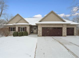 1556 Turkey Ridge Ct NW, Swisher, IA 52338