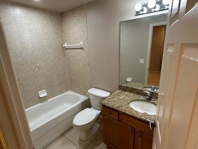 5131 Coronado Pkwy #103 — Photo 7
