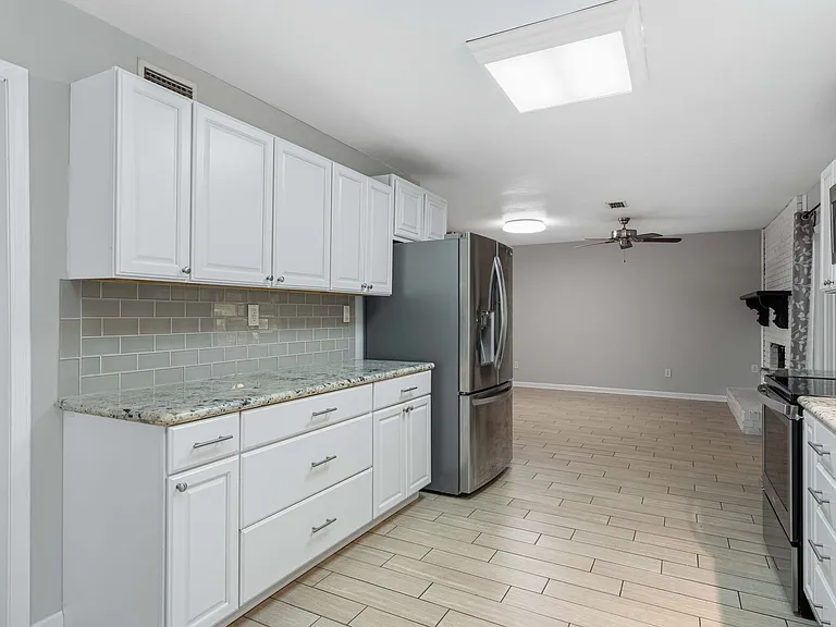 3066 Rosa Del Villa Dr — Photo 15