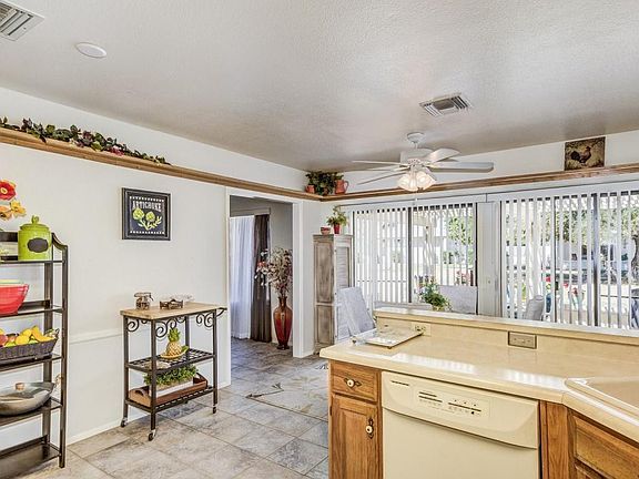 5th image of 13002 W Tangelo Dr
