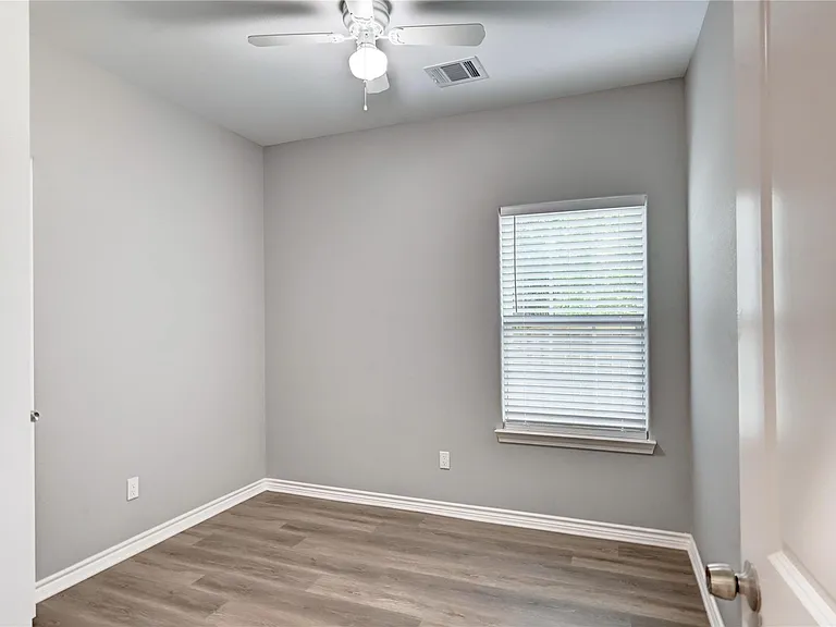 8695 Sassafras St — Photo 20