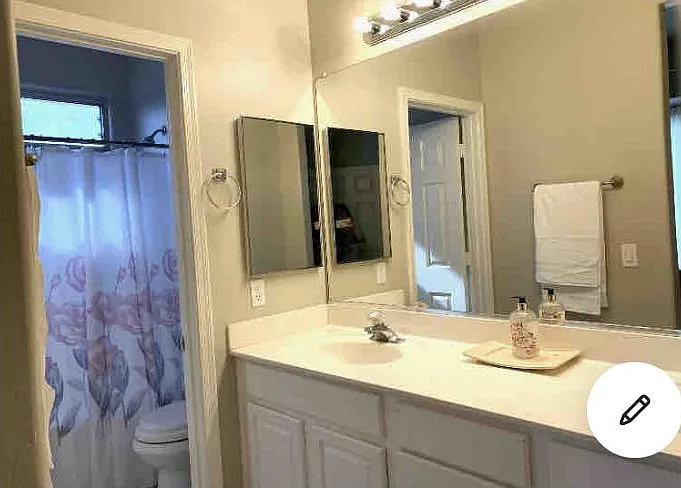 2615 E Brooks St — Photo 13