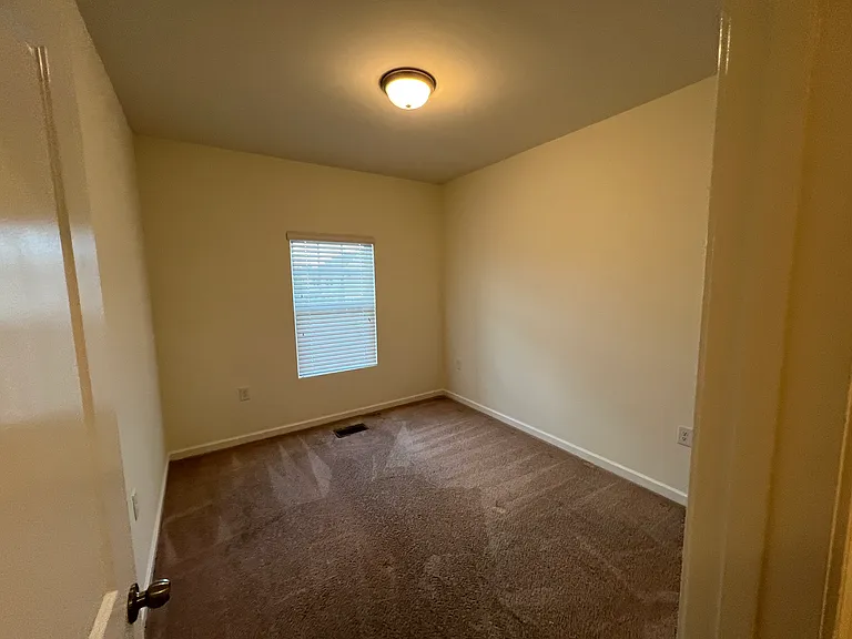 1013 Delight Dr — Photo 16