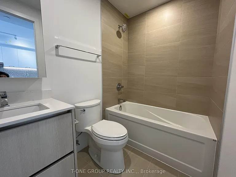 8188 Yonge St #317 — Photo 8