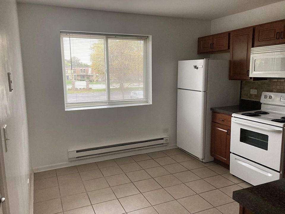 1st image of 7725 Woodward Ave APT 2B