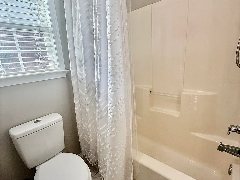 634 Post Oak Way — Photo 16