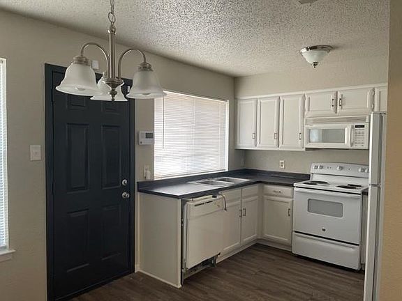 4th image of 101 Wildwood Ct #C