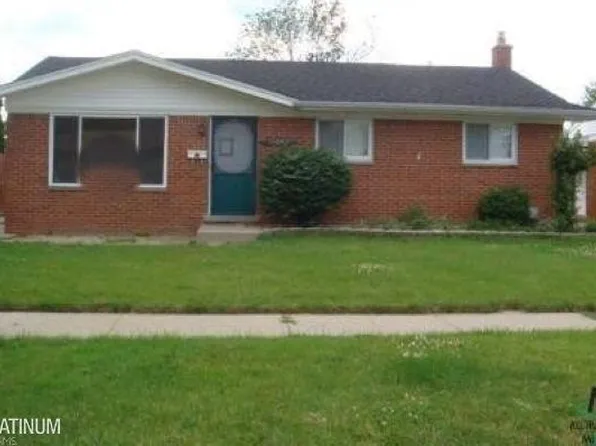 31647 Northwood Rd, Fraser, MI 48026