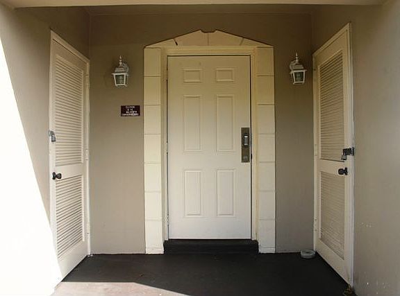 Exterior Keyed Building Entrance