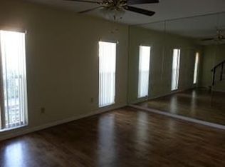 1370 Seaview Dr, Pompano Beach, FL 33068