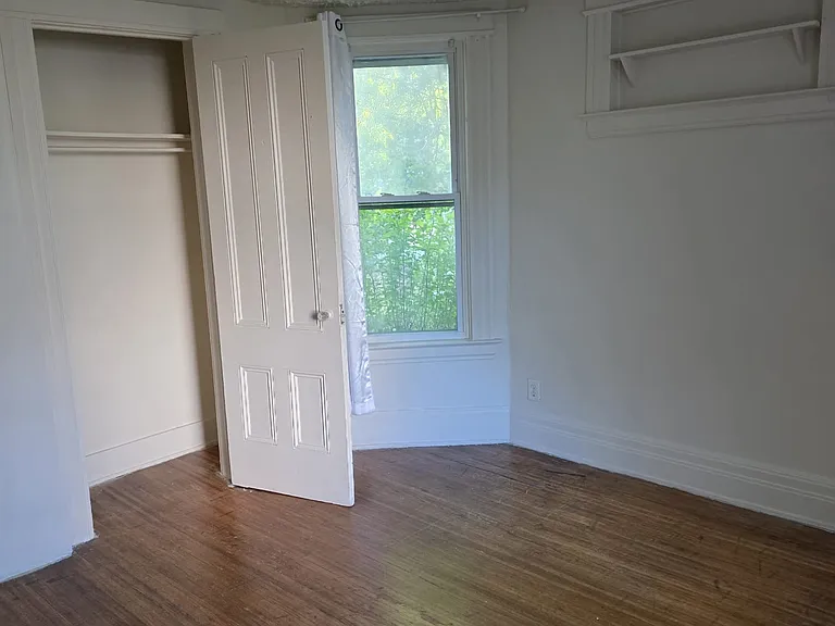 Bedroom 1 - closet