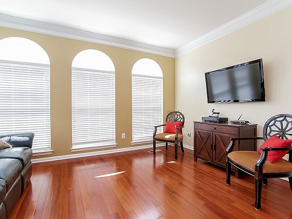 5th image of 42598 Pine Forest Dr