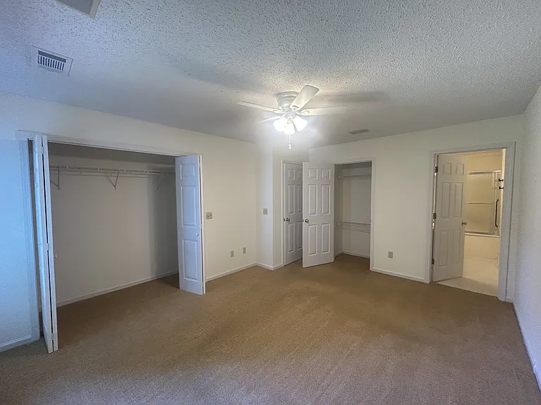2445 Meadowlark Ln — Photo 9