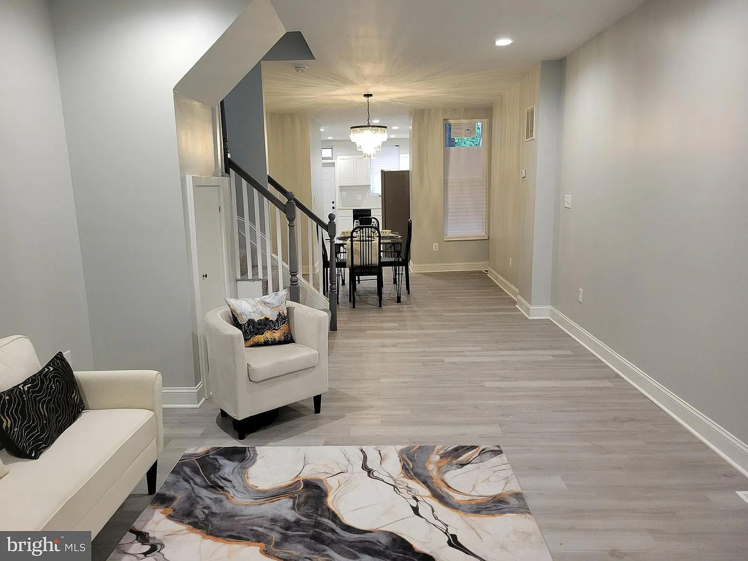 3 bed, 2.5 bath, 1408 sqft, $2,250 — Photo 3