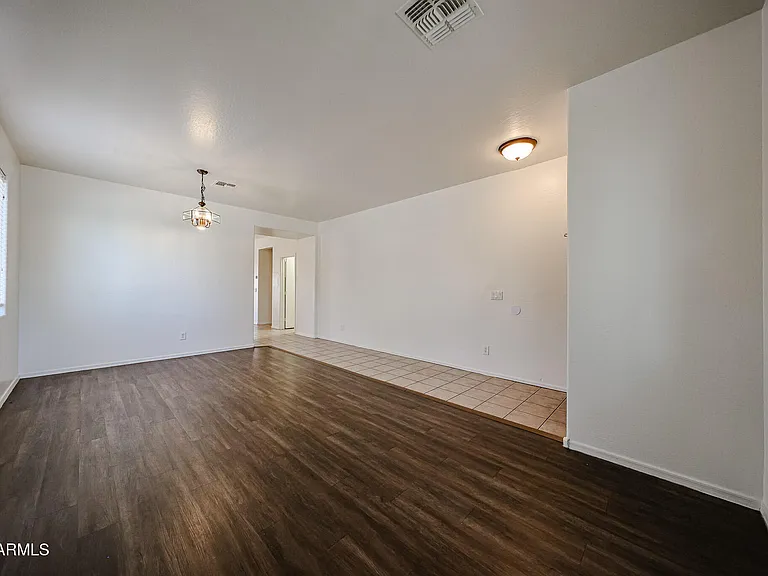 6307 S 69th Gln — Photo 12