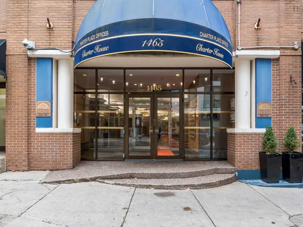 1465 Brenton St Unit 702, Halifax, NS B3J 3T3