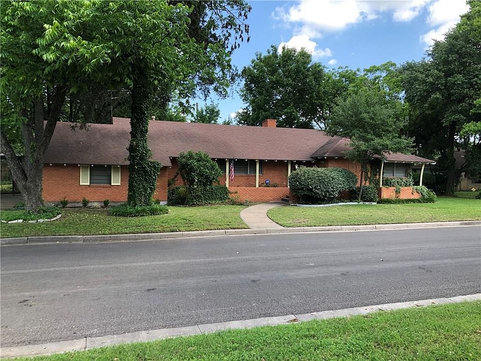1st image of 1818 Shelmire Dr