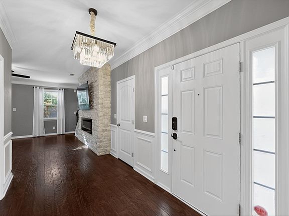 3rd image of 231 Westgrove Ct