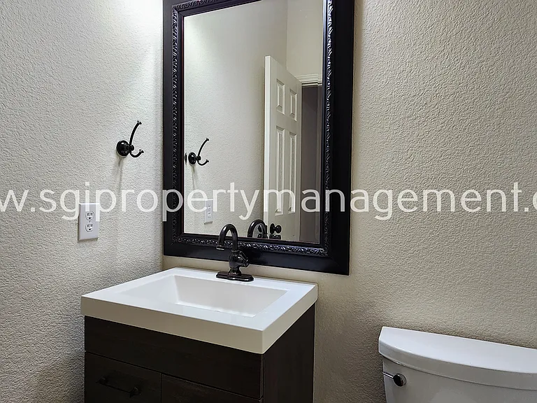 12032 Henderson Dr — Photo 21