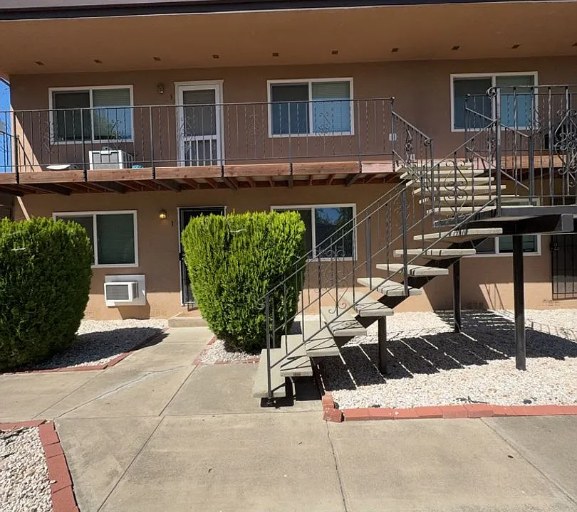 209 Wright Ln
