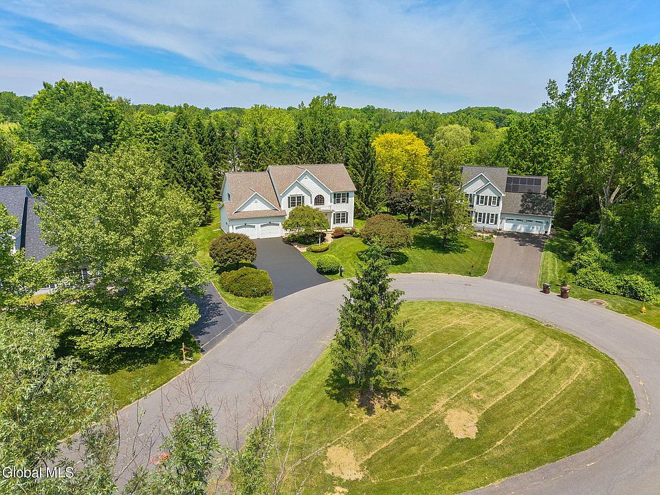 1st image of 26 Reynolds Court