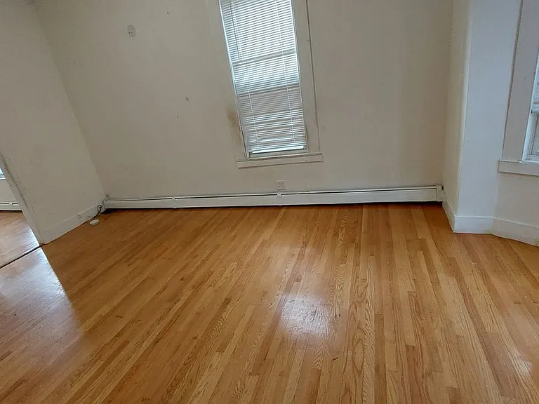 124 Marcella St #1 — Photo 9