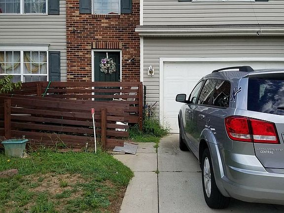 3rd image of 9030 Arbor Creek Dr