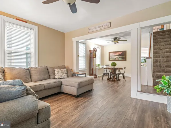 205 E New St, Mountville, PA 17554