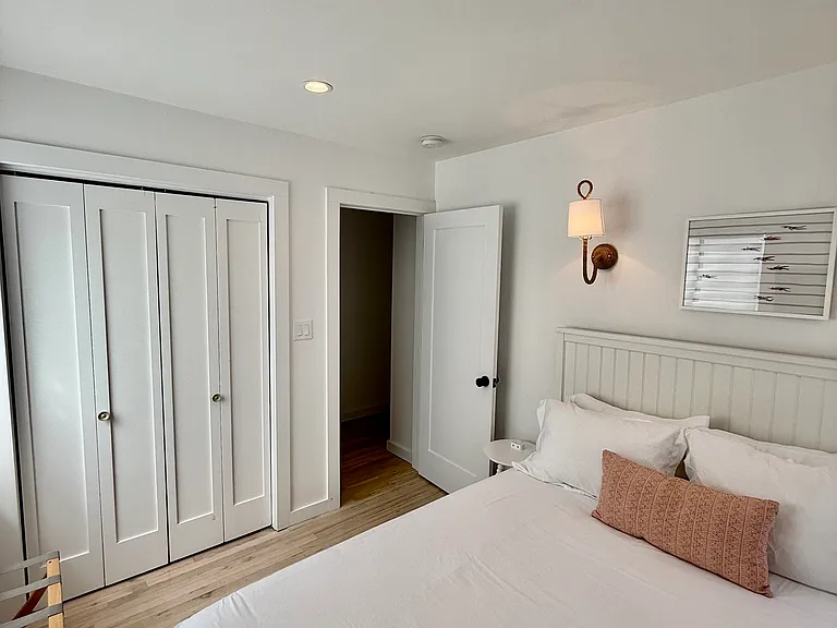 2 Montauk Blvd — Photo 17