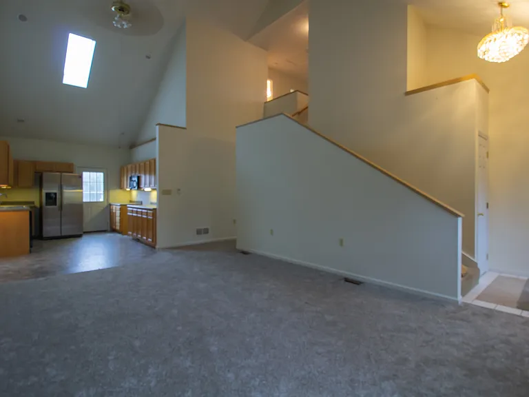 918 Harold Ave #918 — Photo 8