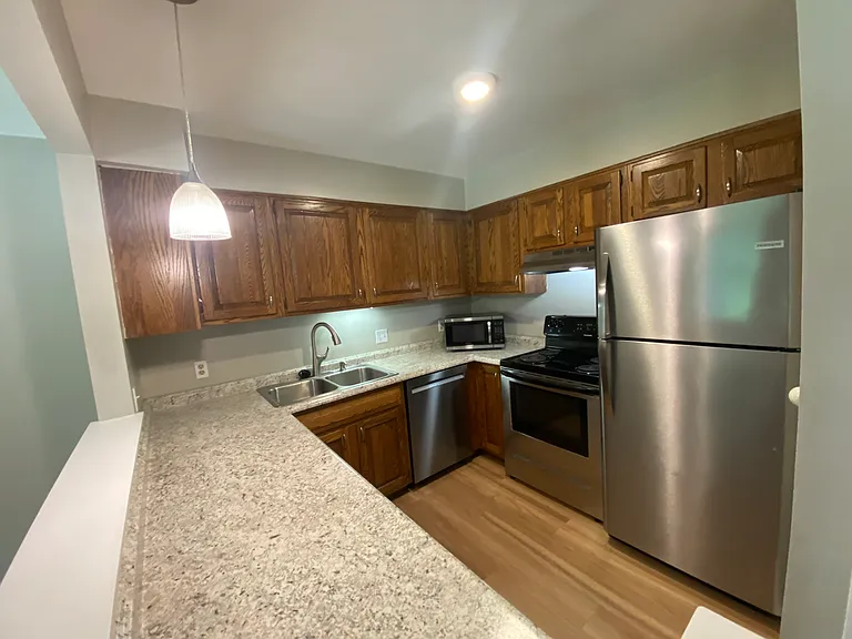 113 Albemarle Dr #113 — Photo 6