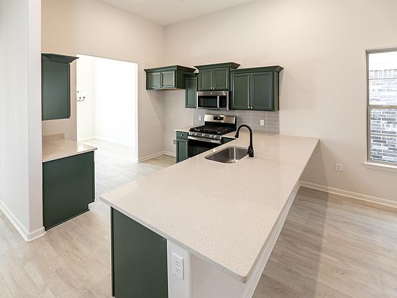 4th image of 445 Maple St Lot 49