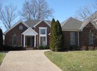 8417 Oxford Woods Ct, Lyndon, KY