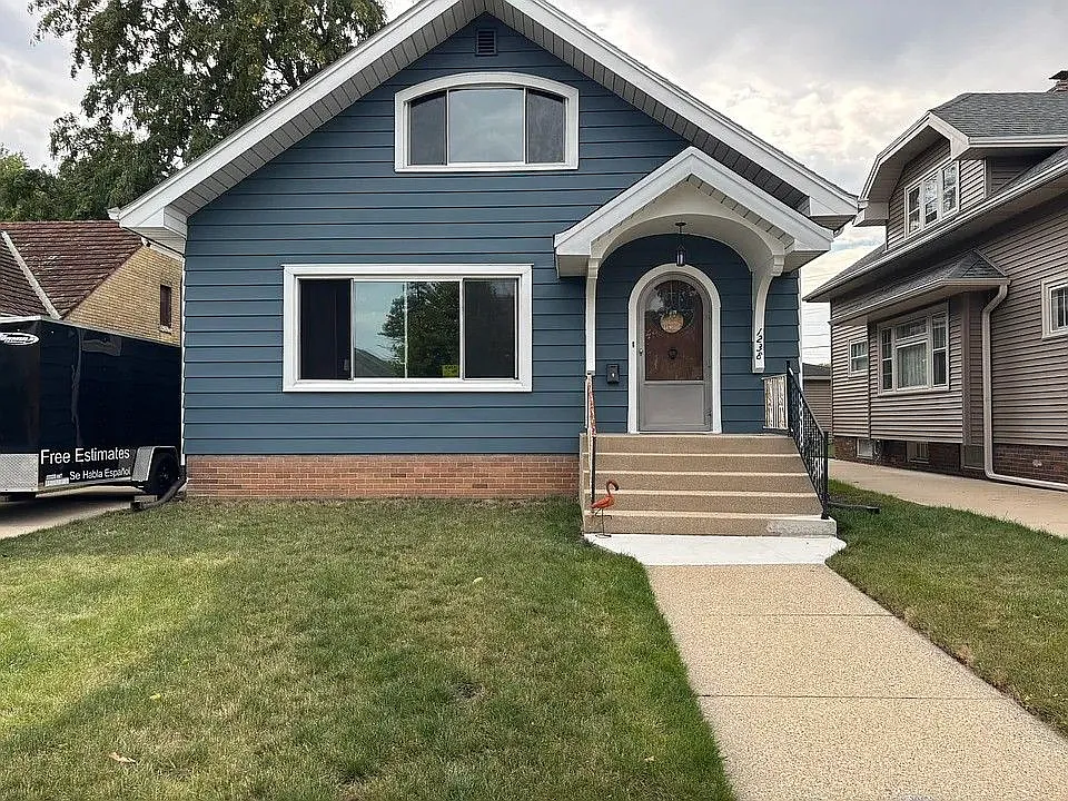 1238 Monroe Ave
