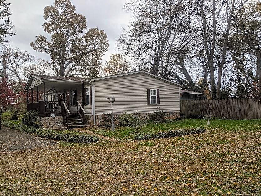 1st image of 113 Midway Ave