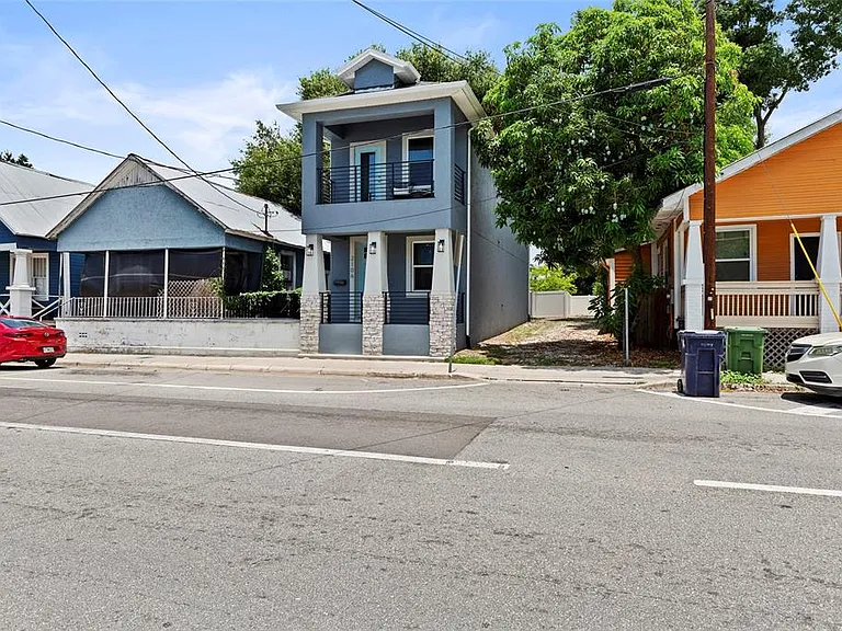2106 E 17th Ave — Photo 5