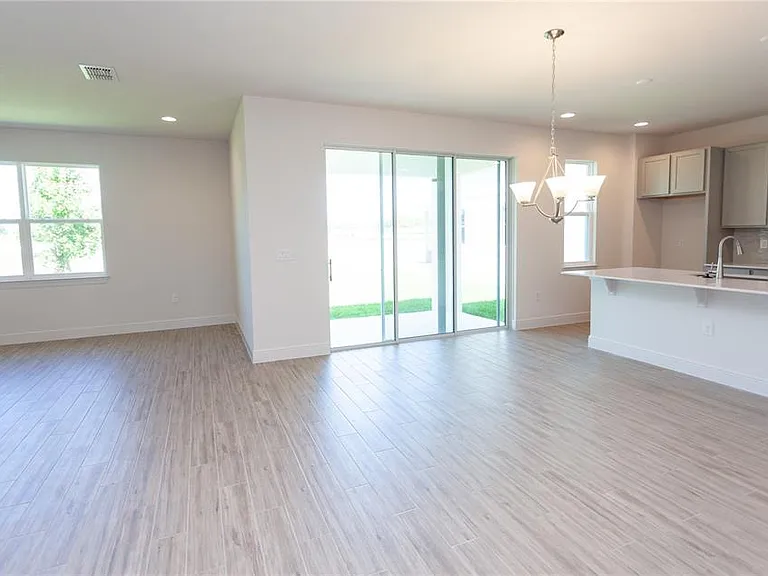 820 Lowood Ct — Photo 19