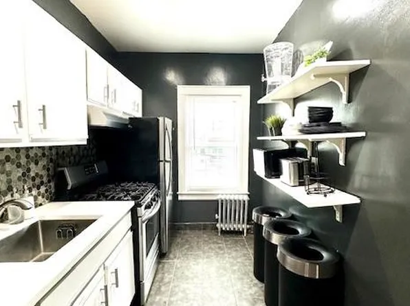 22-13 38th Street image 3 of 8