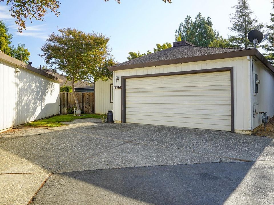 1st image of 1315 Hazelwood Court