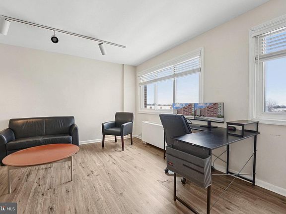 4th image of 1830 Columbia Pike APT 409