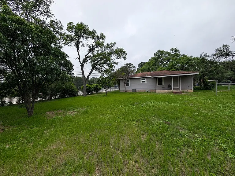106 Woodland Ave — Photo 31