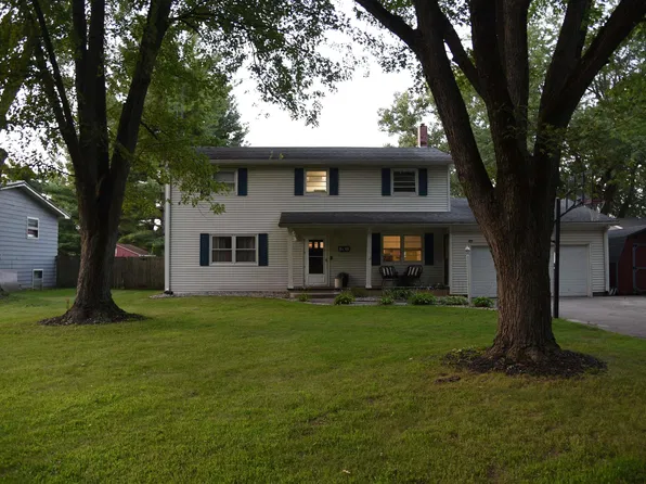 808 W 9th St, Rochester, IN 46975