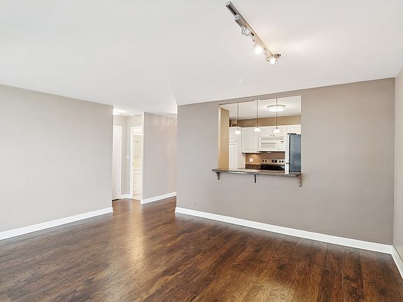 3rd image of 3550 N Lake Shore Dr APT 1419