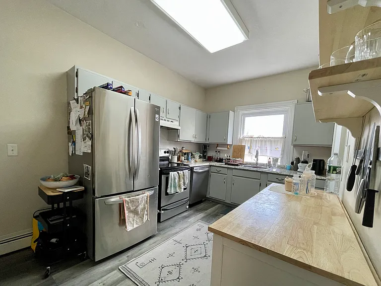 383 Angell St #2A — Photo 8