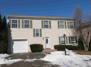 3 Congress Ct, Poughkeepsie, NY 12603
